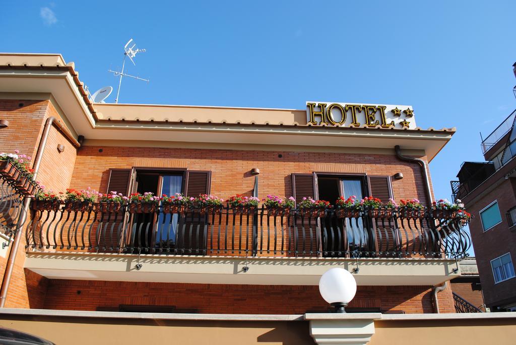 Hotel Maximo Roma Exterior foto